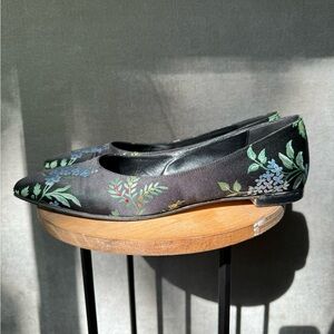 Manolo Blahnik Black Floral Flats